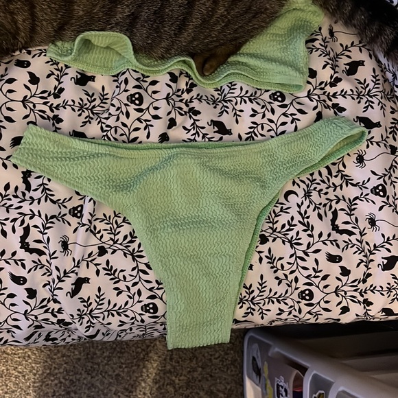 Nights in neon bikini set - Picture 5 of 8